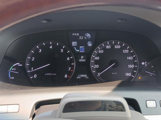 ＬＳ ＬＳ６００ｈＬ　４ＷＤ　ＥＴＣ　クリアランスソナー　オートクルーズコントロール　バックカメラ　ナビ　ＴＶ　アルミホイール　オートライト　ＬＥＤヘッドランプ　サンルーフ　ＣＶＴ　シートエアコン　スマートキー（4枚目）