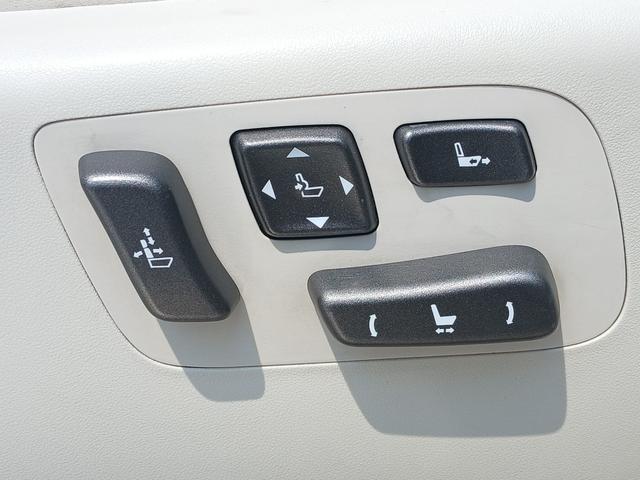 ＬＳ ＬＳ６００ｈＬ　４ＷＤ　ＥＴＣ　クリアランスソナー　オートクルーズコントロール　バックカメラ　ナビ　ＴＶ　アルミホイール　オートライト　ＬＥＤヘッドランプ　サンルーフ　ＣＶＴ　シートエアコン　スマートキー（44枚目）