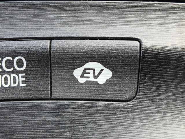 プリウス Ｓ　ＥＴＣ　バックカメラ　ナビ　ＴＶ　アルミホイール　ＨＩＤ　ＣＶＴ　スマートキー　電動格納ミラー　盗難防止システム　ＵＳＢ　ミュージックプレイヤー接続可　Ｂｌｕｅｔｏｏｔｈ　衝突安全ボディ　ＡＢＳ（59枚目）