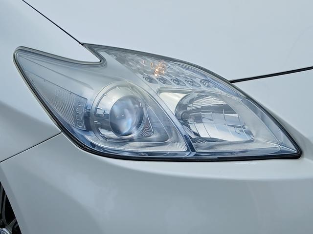 プリウス Ｓ　ＥＴＣ　バックカメラ　ナビ　ＴＶ　アルミホイール　ＨＩＤ　ＣＶＴ　スマートキー　電動格納ミラー　盗難防止システム　ＵＳＢ　ミュージックプレイヤー接続可　Ｂｌｕｅｔｏｏｔｈ　衝突安全ボディ　ＡＢＳ（69枚目）