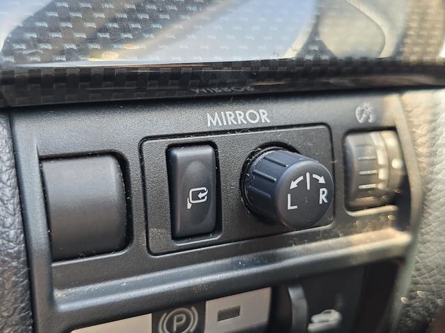 レガシィツーリングワゴン ２．５ＧＴ　Ｓパッケージ　４ＷＤ　ＥＴＣ　バックカメラ　ナビ　ＴＶ　アルミホイール　オートライト　ＨＩＤ　パワーシート　ハーフレザーシート　スマートキー　電動格納ミラー　ＡＴ　盗難防止システム　衝突安全ボディ　ＡＢＳ　ＥＳＣ（8枚目）