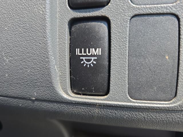 タント カスタムＲＳ　電動スライドドア　ナビ　ＴＶ　ＨＩＤ　スマートキー　電動格納ミラー　ベンチシート　ＣＶＴ　盗難防止システム　ＡＢＳ　ＣＤ　アルミホイール　衝突安全ボディ　エアコン　パワーステアリング　パワーウィンドウ（47枚目）