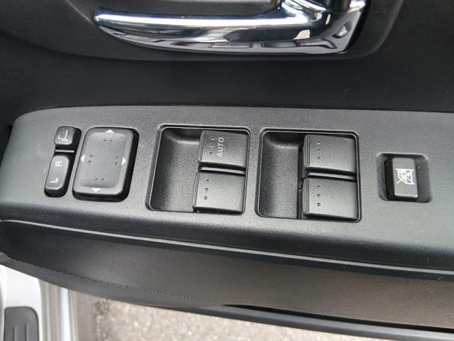 プレマシー 20S ETC 両側電動スライドドア スマートキー アイドリングストップ 電動格納ミラー 3列シート ウォークスルー AT アルミホイール CD Bluetooth 盗難防止システム 衝突安全ボディ ABS(11枚目)