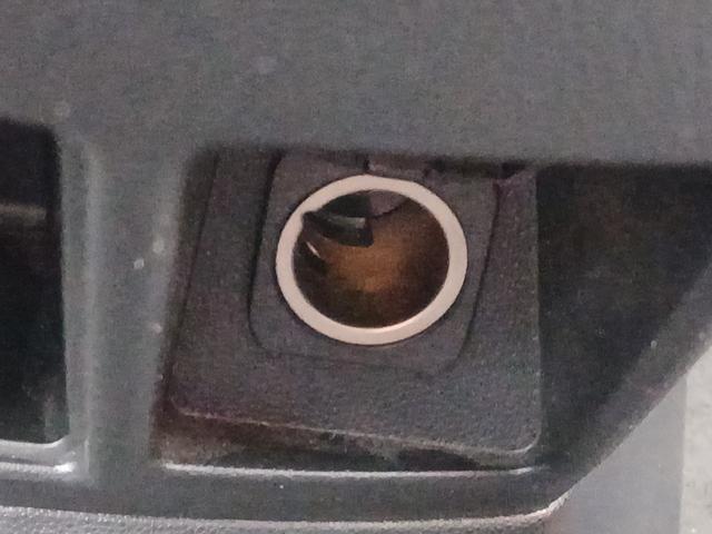 プレマシー 20S ETC 両側電動スライドドア スマートキー アイドリングストップ 電動格納ミラー 3列シート ウォークスルー AT アルミホイール CD Bluetooth 盗難防止システム 衝突安全ボディ ABS(41枚目)