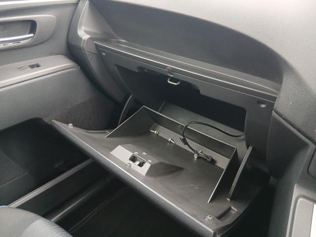 プレマシー 20S ETC 両側電動スライドドア スマートキー アイドリングストップ 電動格納ミラー 3列シート ウォークスルー AT アルミホイール CD Bluetooth 盗難防止システム 衝突安全ボディ ABS(52枚目)