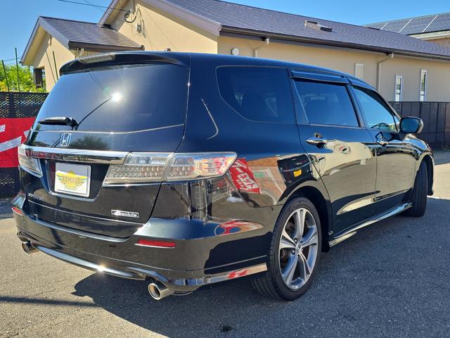 オデッセイ アブソルート　ＥＴＣ　バックカメラ　ナビ　ＴＶ　オートクルーズコントロール　アルミホイール　ＨＩＤ　キーレスエントリー　電動格納ミラー　３列シート　ＡＴ　盗難防止システム　衝突安全ボディ　ＡＢＳ　ＥＳＣ　ＣＤ（15枚目）