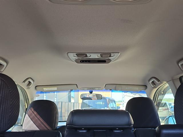オデッセイ アブソルート　ＥＴＣ　バックカメラ　ナビ　ＴＶ　オートクルーズコントロール　アルミホイール　ＨＩＤ　キーレスエントリー　電動格納ミラー　３列シート　ＡＴ　盗難防止システム　衝突安全ボディ　ＡＢＳ　ＥＳＣ　ＣＤ（22枚目）