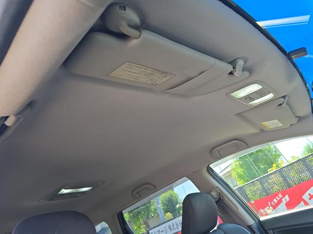 オデッセイ アブソルート　ＥＴＣ　バックカメラ　ナビ　ＴＶ　オートクルーズコントロール　アルミホイール　ＨＩＤ　キーレスエントリー　電動格納ミラー　３列シート　ＡＴ　盗難防止システム　衝突安全ボディ　ＡＢＳ　ＥＳＣ　ＣＤ（41枚目）
