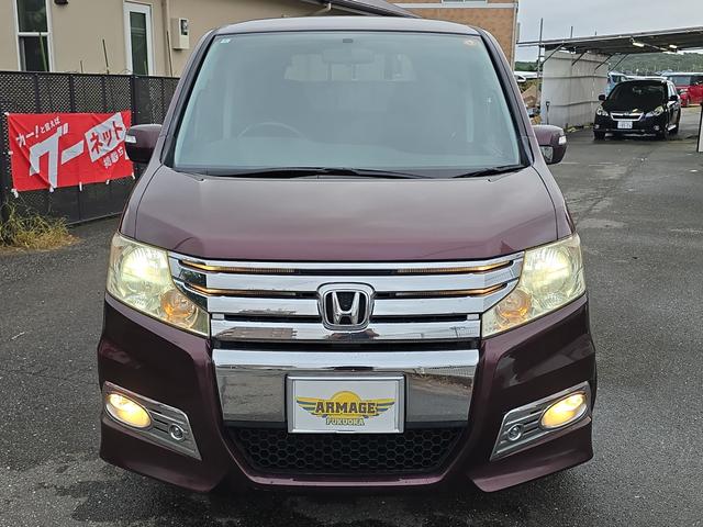 ステップワゴンスパーダ Ｓ　ＥＴＣ　バックカメラ　ナビ　ＴＶ　両側スライド・片側電動　ＨＩＤ　スマートキー　電動格納ミラー　３列シート　ウォークスルー　ＣＶＴ　アルミホイール　ＣＤ　盗難防止システム　衝突安全ボディ　ＡＢＳ（12枚目）