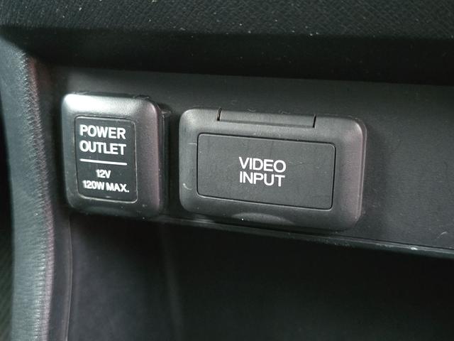 ステップワゴンスパーダ Ｓ　ＥＴＣ　バックカメラ　ナビ　ＴＶ　両側スライド・片側電動　ＨＩＤ　スマートキー　電動格納ミラー　３列シート　ウォークスルー　ＣＶＴ　アルミホイール　ＣＤ　盗難防止システム　衝突安全ボディ　ＡＢＳ（46枚目）