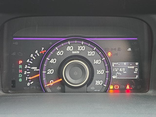 ステップワゴンスパーダ Ｓ　ＥＴＣ　バックカメラ　ナビ　ＴＶ　両側スライド・片側電動　ＨＩＤ　スマートキー　電動格納ミラー　３列シート　ウォークスルー　ＣＶＴ　アルミホイール　ＣＤ　盗難防止システム　衝突安全ボディ　ＡＢＳ（47枚目）