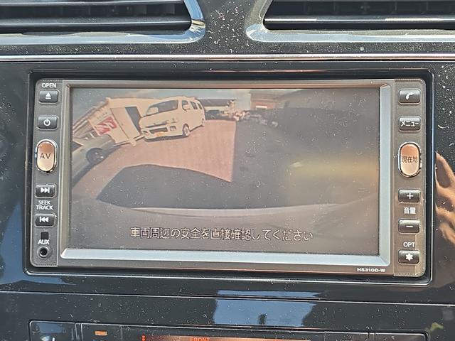 セレナ ハイウェイスター　Ｊパッケージ　ＥＴＣ　バックカメラ　ナビ　ＴＶ　オートクルーズコントロール　両側電動スライドドア　オートライト　ＨＩＤ　スマートキー　電動格納ミラー　３列シート　ＣＶＴ　アルミホイール　ＣＤ　ＤＶＤ再生（6枚目）