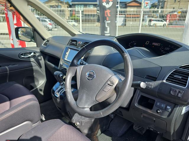 セレナ ハイウェイスター　Ｊパッケージ　ＥＴＣ　バックカメラ　ナビ　ＴＶ　オートクルーズコントロール　両側電動スライドドア　オートライト　ＨＩＤ　スマートキー　電動格納ミラー　３列シート　ＣＶＴ　アルミホイール　ＣＤ　ＤＶＤ再生（37枚目）