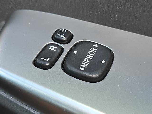 プリウスアルファ Gツーリングセレクション ETC バックカメラ ナビ TV クリアランスソナー オートクルーズコントロール アルミホイール オートライト ヘッドライトウォッシャー スマートキー 電動格納ミラー CVT 盗難防止システム(55枚目)