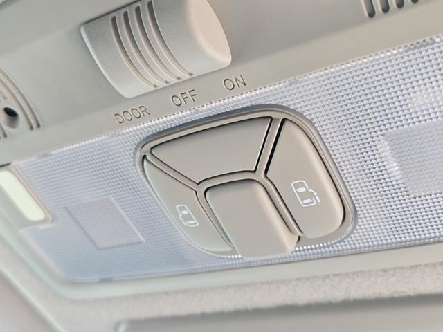 エスティマハイブリッド X 4WD ETC バックカメラ ナビ TV オートクルーズコントロール 両側電動スライドドア オートライト HID スマートキー 3列シート CVT アルミホイール CD USB Bluetooth(11枚目)