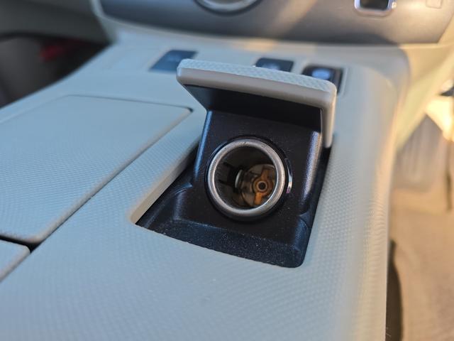 エスティマハイブリッド X 4WD ETC バックカメラ ナビ TV オートクルーズコントロール 両側電動スライドドア オートライト HID スマートキー 3列シート CVT アルミホイール CD USB Bluetooth(46枚目)