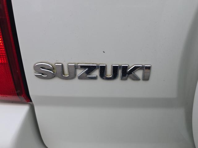 ジムニー ワイルドウインド 4WD キーレスエントリー 電動格納ミラー シートヒーター AT ABS CD ルーフレール アルミホイール 衝突安全ボディ エアコン パワーステアリング パワーウィンドウ 運転席エアバッグ(24枚目)