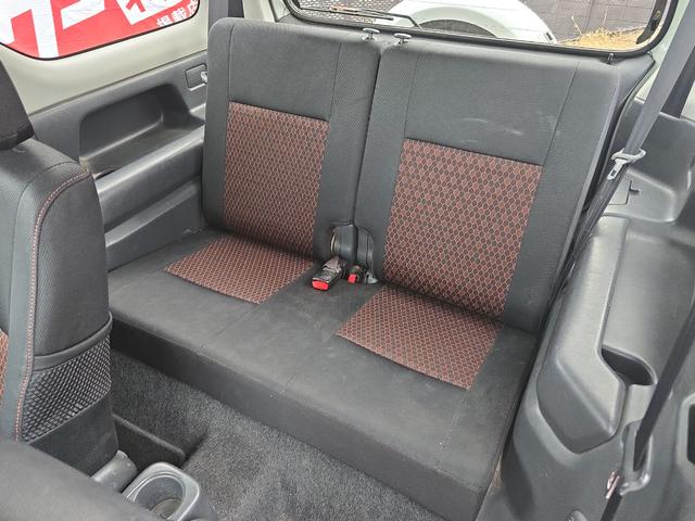 ジムニー ワイルドウインド 4WD キーレスエントリー 電動格納ミラー シートヒーター AT ABS CD ルーフレール アルミホイール 衝突安全ボディ エアコン パワーステアリング パワーウィンドウ 運転席エアバッグ(27枚目)
