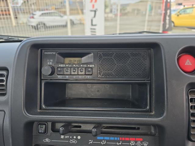 ハイゼットトラック エアコン・パワステ　スペシャル　ＭＴ　エアコン　パワーステアリング（4枚目）