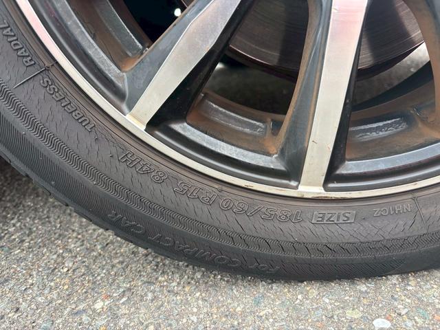 シャトル ハイブリッド　アルミホイール　スマートキー　ＡＴ　盗難防止システム　衝突安全ボディ　ＡＢＳ　ＥＳＣ　ＣＤ　ミュージックプレイヤー接続可　エアコン　パワーステアリング　パワーウィンドウ（23枚目）