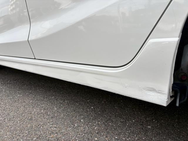 シャトル ハイブリッド　アルミホイール　スマートキー　ＡＴ　盗難防止システム　衝突安全ボディ　ＡＢＳ　ＥＳＣ　ＣＤ　ミュージックプレイヤー接続可　エアコン　パワーステアリング　パワーウィンドウ（27枚目）