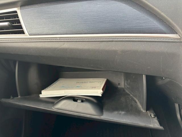 シャトル ハイブリッド　アルミホイール　スマートキー　ＡＴ　盗難防止システム　衝突安全ボディ　ＡＢＳ　ＥＳＣ　ＣＤ　ミュージックプレイヤー接続可　エアコン　パワーステアリング　パワーウィンドウ（32枚目）