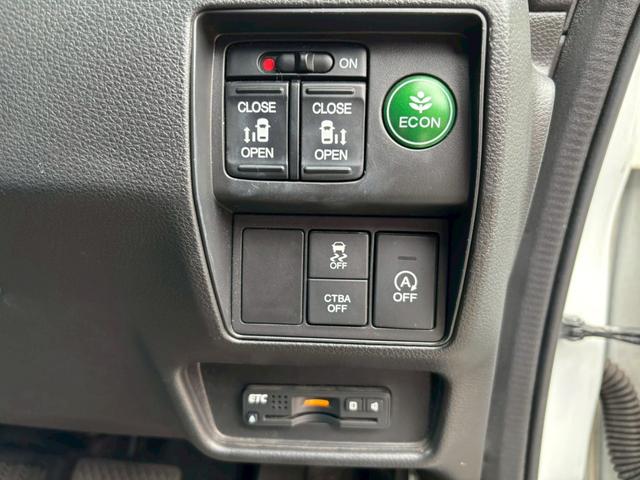 オデッセイ アブソルート ETC バックカメラ ナビ TV オートクルーズコントロール 衝突被害軽減システム 両側電動スライドドア オートライト LEDヘッドランプ スマートキー アイドリングストップ 電動格納ミラー(7枚目)