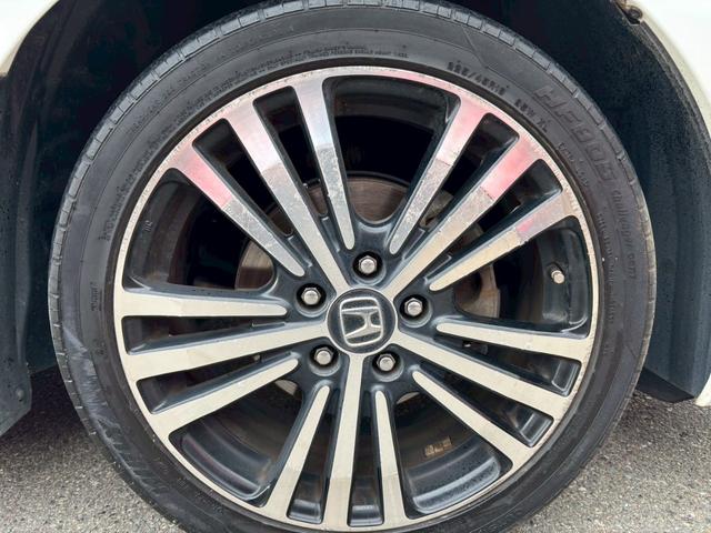 オデッセイ アブソルート ETC バックカメラ ナビ TV オートクルーズコントロール 衝突被害軽減システム 両側電動スライドドア オートライト LEDヘッドランプ スマートキー アイドリングストップ 電動格納ミラー(20枚目)