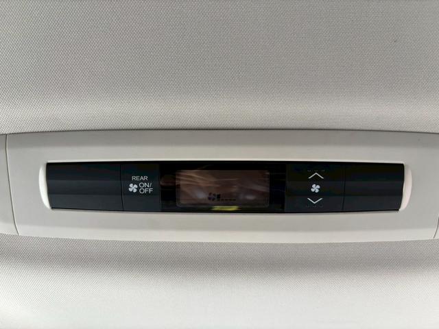 オデッセイ アブソルート ETC バックカメラ ナビ TV オートクルーズコントロール 衝突被害軽減システム 両側電動スライドドア オートライト LEDヘッドランプ スマートキー アイドリングストップ 電動格納ミラー(43枚目)