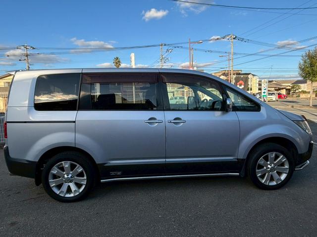 デリカＤ：５ Ｇ　バックカメラ　ナビ　ＴＶ　両側スライド・片側電動　オートライト　スマートキー　電動格納ミラー　ＣＶＴ　アルミホイール　ＣＤ　ＵＳＢ　ミュージックプレイヤー接続可　ヒッチメンバー話し合い　アンダーガード（14枚目）