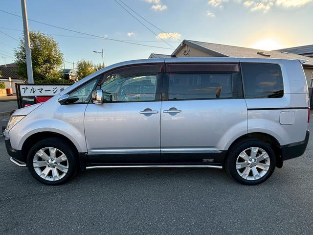 デリカＤ：５ Ｇ　バックカメラ　ナビ　ＴＶ　両側スライド・片側電動　オートライト　スマートキー　電動格納ミラー　ＣＶＴ　アルミホイール　ＣＤ　ＵＳＢ　ミュージックプレイヤー接続可　ヒッチメンバー話し合い　アンダーガード（18枚目）