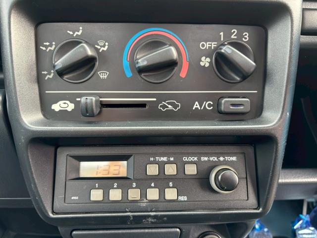 アクティトラック SDX 4WD MT エアコン パワーステアリング 運転席エアバッグ(5枚目)