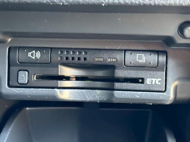 アルファード 240S 4WD ETC バックカメラ ナビ TV クリアランスソナー 両側電動スライドドア HID スマートキー 電動格納ミラー 後席モニター 3列シート CVT アルミホイール CD DVD再生(7枚目)