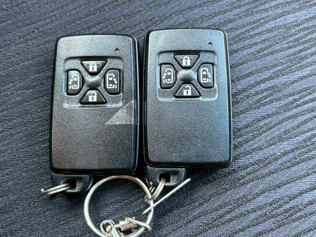 アルファード 240S 4WD ETC バックカメラ ナビ TV クリアランスソナー 両側電動スライドドア HID スマートキー 電動格納ミラー 後席モニター 3列シート CVT アルミホイール CD DVD再生(8枚目)