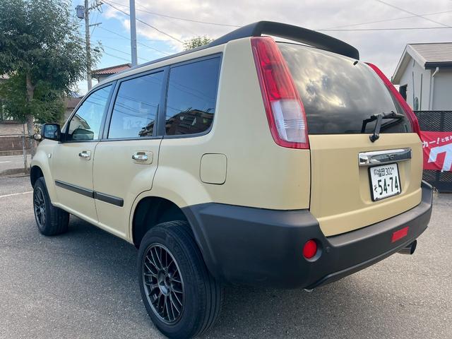 エクストレイル ＧＴ　４ＷＤ　ＥＴＣ　バックカメラ　ＴＶ　アルミホイール　キーレスエントリー　電動格納ミラー　ＡＴ　衝突安全ボディ　ＣＤ　Ｂｌｕｅｔｏｏｔｈ　後席モニター　記録簿　ＡＢＳ　ＥＳＣ　エアコン　色替え車（17枚目）