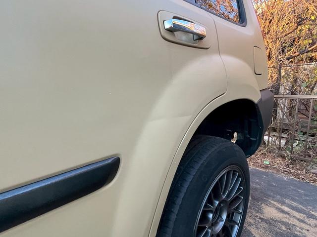 エクストレイル ＧＴ　４ＷＤ　ＥＴＣ　バックカメラ　ＴＶ　アルミホイール　キーレスエントリー　電動格納ミラー　ＡＴ　衝突安全ボディ　ＣＤ　Ｂｌｕｅｔｏｏｔｈ　後席モニター　記録簿　ＡＢＳ　ＥＳＣ　エアコン　色替え車（31枚目）