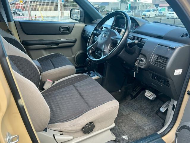 エクストレイル ＧＴ　４ＷＤ　ＥＴＣ　バックカメラ　ＴＶ　アルミホイール　キーレスエントリー　電動格納ミラー　ＡＴ　衝突安全ボディ　ＣＤ　Ｂｌｕｅｔｏｏｔｈ　後席モニター　記録簿　ＡＢＳ　ＥＳＣ　エアコン　色替え車（34枚目）