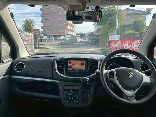 ワゴンＲ ２０周年記念車　ドライブレコーダー　ＥＴＣ　バックカメラ　ナビ　ＴＶ　衝突被害軽減システム　オートライト　ＨＩＤ　スマートキー　アイドリングストップ　電動格納ミラー　シートヒーター　ベンチシート　ＣＶＴ（2枚目）