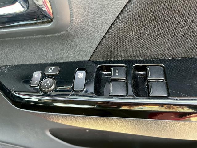 ワゴンＲ ２０周年記念車　ドライブレコーダー　ＥＴＣ　バックカメラ　ナビ　ＴＶ　衝突被害軽減システム　オートライト　ＨＩＤ　スマートキー　アイドリングストップ　電動格納ミラー　シートヒーター　ベンチシート　ＣＶＴ（11枚目）