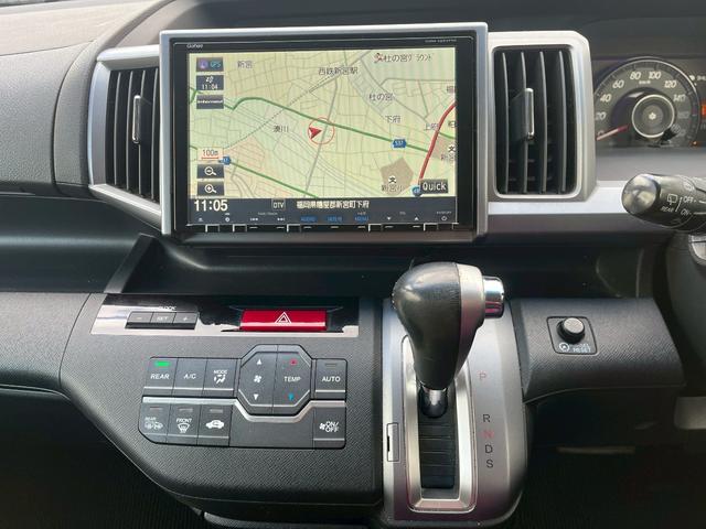 ステップワゴンスパーダ Ｚ　クールスピリット　ＥＴＣ　バックカメラ　ナビ　ＴＶ　オートクルーズコントロール　両側電動スライドドア　オートライト　ＨＩＤ　スマートキー　アイドリングストップ　電動格納ミラー　後席モニター　３列シート　ＣＶＴ（8枚目）