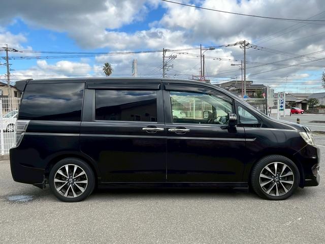 ステップワゴンスパーダ Ｚ　クールスピリット　ＥＴＣ　バックカメラ　ナビ　ＴＶ　オートクルーズコントロール　両側電動スライドドア　オートライト　ＨＩＤ　スマートキー　アイドリングストップ　電動格納ミラー　後席モニター　３列シート　ＣＶＴ（15枚目）