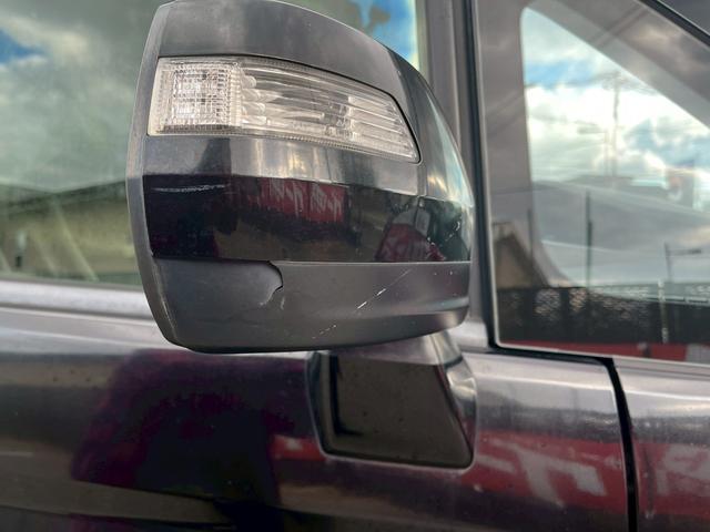 ステップワゴンスパーダ Ｚ　クールスピリット　ＥＴＣ　バックカメラ　ナビ　ＴＶ　オートクルーズコントロール　両側電動スライドドア　オートライト　ＨＩＤ　スマートキー　アイドリングストップ　電動格納ミラー　後席モニター　３列シート　ＣＶＴ（25枚目）