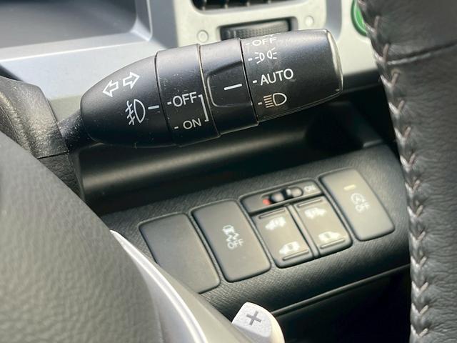 ステップワゴンスパーダ Ｚ　クールスピリット　ＥＴＣ　バックカメラ　ナビ　ＴＶ　オートクルーズコントロール　両側電動スライドドア　オートライト　ＨＩＤ　スマートキー　アイドリングストップ　電動格納ミラー　後席モニター　３列シート　ＣＶＴ（31枚目）