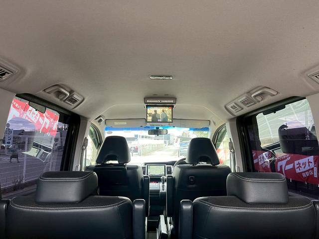 ステップワゴンスパーダ Ｚ　クールスピリット　ＥＴＣ　バックカメラ　ナビ　ＴＶ　オートクルーズコントロール　両側電動スライドドア　オートライト　ＨＩＤ　スマートキー　アイドリングストップ　電動格納ミラー　後席モニター　３列シート　ＣＶＴ（38枚目）