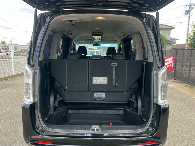 ステップワゴンスパーダ Ｚ　クールスピリット　ＥＴＣ　バックカメラ　ナビ　ＴＶ　オートクルーズコントロール　両側電動スライドドア　オートライト　ＨＩＤ　スマートキー　アイドリングストップ　電動格納ミラー　後席モニター　３列シート　ＣＶＴ（39枚目）