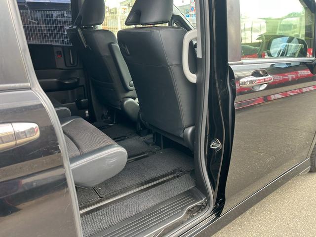 ステップワゴンスパーダ Ｚ　クールスピリット　ＥＴＣ　バックカメラ　ナビ　ＴＶ　オートクルーズコントロール　両側電動スライドドア　オートライト　ＨＩＤ　スマートキー　アイドリングストップ　電動格納ミラー　後席モニター　３列シート　ＣＶＴ（44枚目）