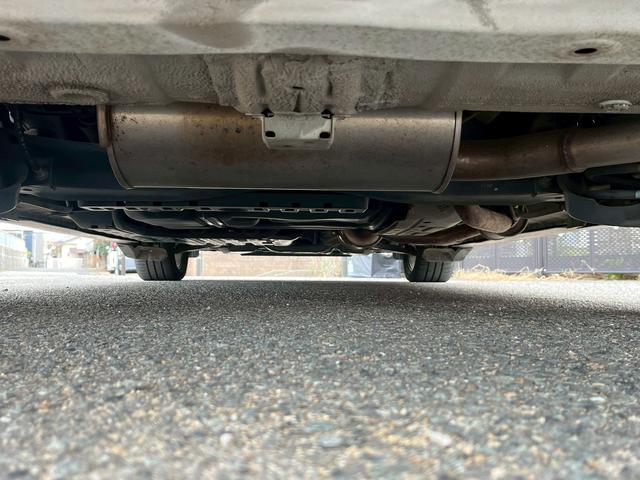 ステップワゴンスパーダ Ｚ　クールスピリット　ＥＴＣ　バックカメラ　ナビ　ＴＶ　オートクルーズコントロール　両側電動スライドドア　オートライト　ＨＩＤ　スマートキー　アイドリングストップ　電動格納ミラー　後席モニター　３列シート　ＣＶＴ（55枚目）