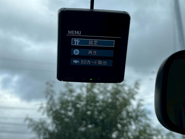 ステップワゴン G Eセレクション ドライブレコーダー ETC バックカメラ ナビ TV 両側電動スライドドア オートライト スマートキー アイドリングストップ 電動格納ミラー 3列シート CVT CD DVD再生 USB(7枚目)