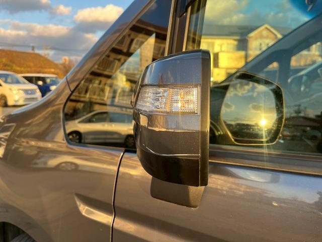 ステップワゴンスパーダ Ｚ　ＨＤＤナビエディション　４ＷＤ　ドライブレコーダー　ＥＴＣ　バックカメラ　ＴＶ　両側電動スライドドア　オートライト　ＨＩＤ　スマートキー　　後席モニター　３列シート　ＡＴ　アルミホイール　ＤＶＤ再生　ＵＳＢ（23枚目）