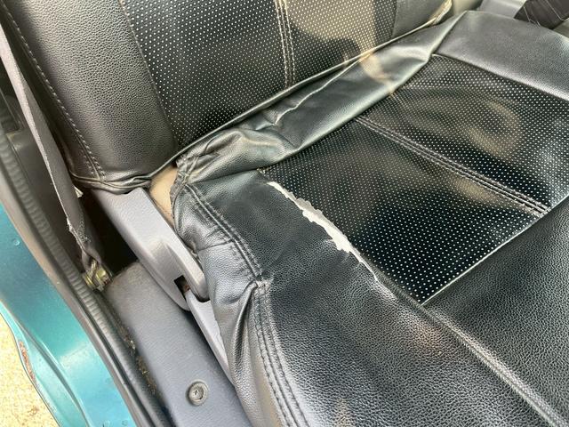 ディアスワゴン クラシック　スーパーチャージャー　４ＷＤ　両側スライドドア　キーレスエントリー　ＡＴ　アルミホイール　エアコン（32枚目）